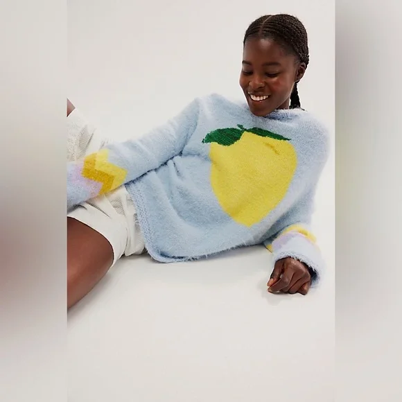 New! Free People Just Peachy Light Blue Lemon Fuzzy Eyelash Sweater 🍋 Medium NWT - Picture 5 of 12